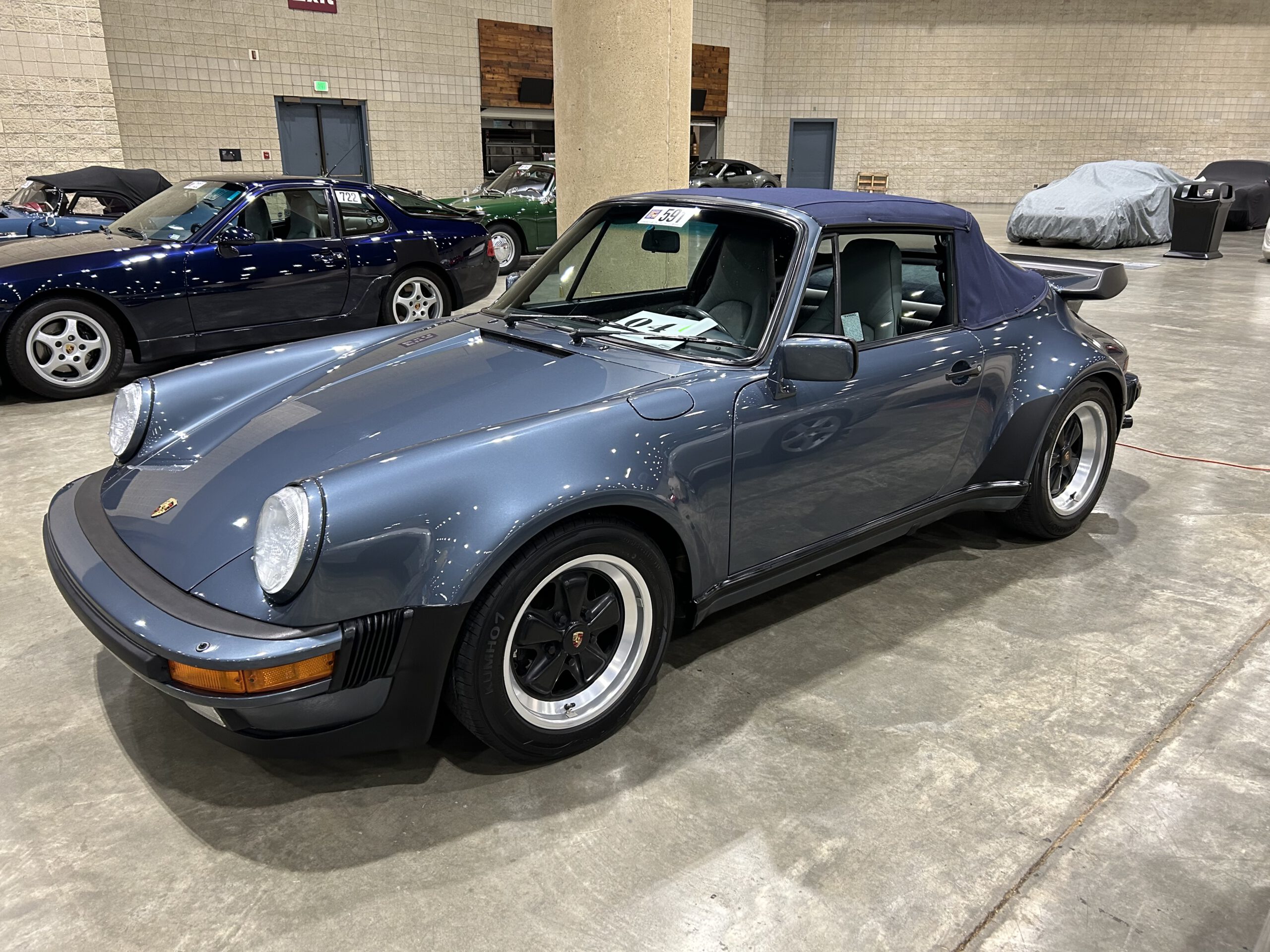 Porsche 930